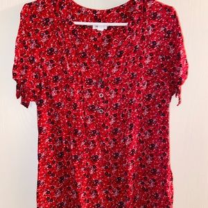 Blouse from dress barn. V neck with buttons